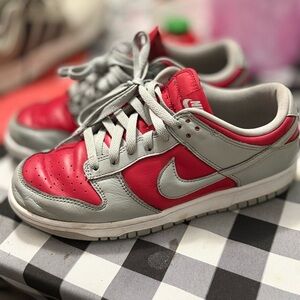 Nike Kids Sneakers in Red and Gray